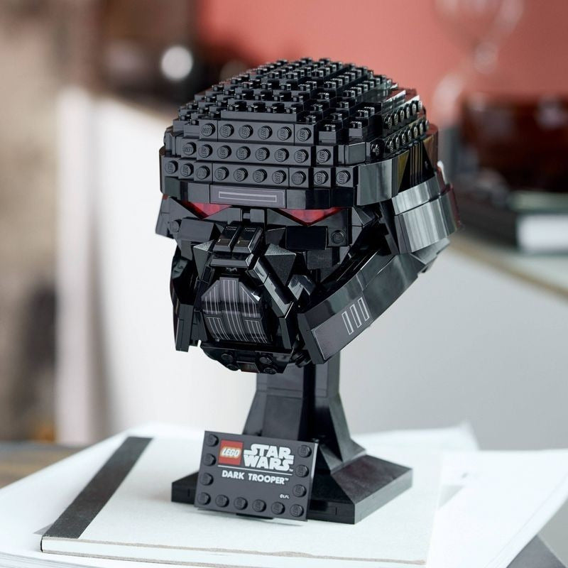 Kit Lego Star Wars Casco De Soldado Oscuro 75343 693 Piezas