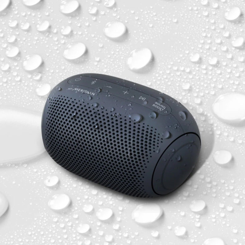 Bocina LG Xboom Go Pl2 Portátil Con Bluetooth Negra Color Ne