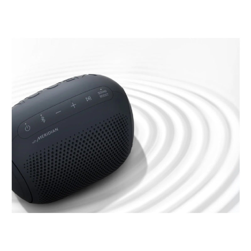 Bocina LG Xboom Go Pl2 Portátil Con Bluetooth Negra Color Ne